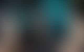 What is the difference between a high refresh rate and a standard refresh rate on a smartphone?